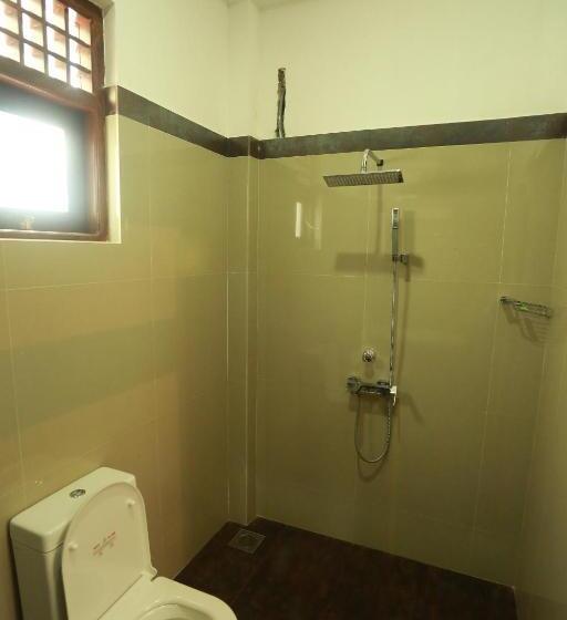 펜션 River Breeze Villa Bentota