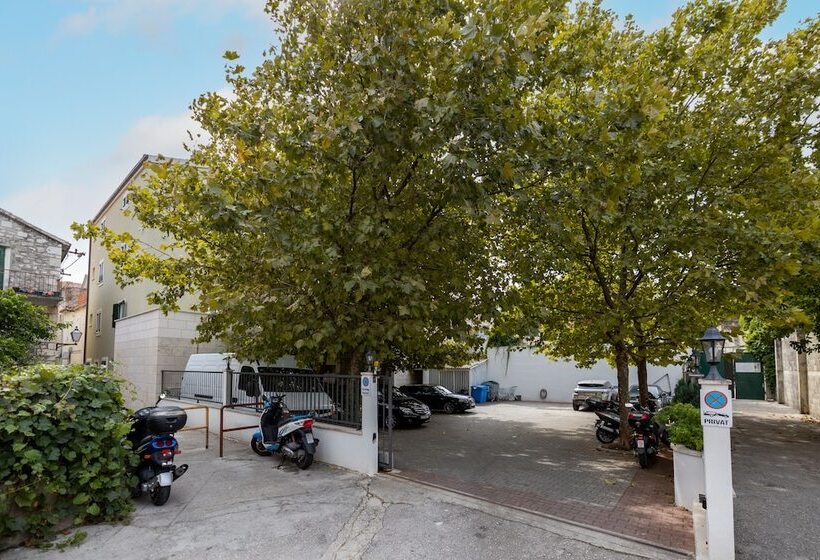 פנסיון Villa Riva