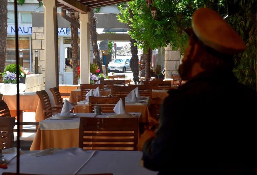 פנסיון Villa Riva