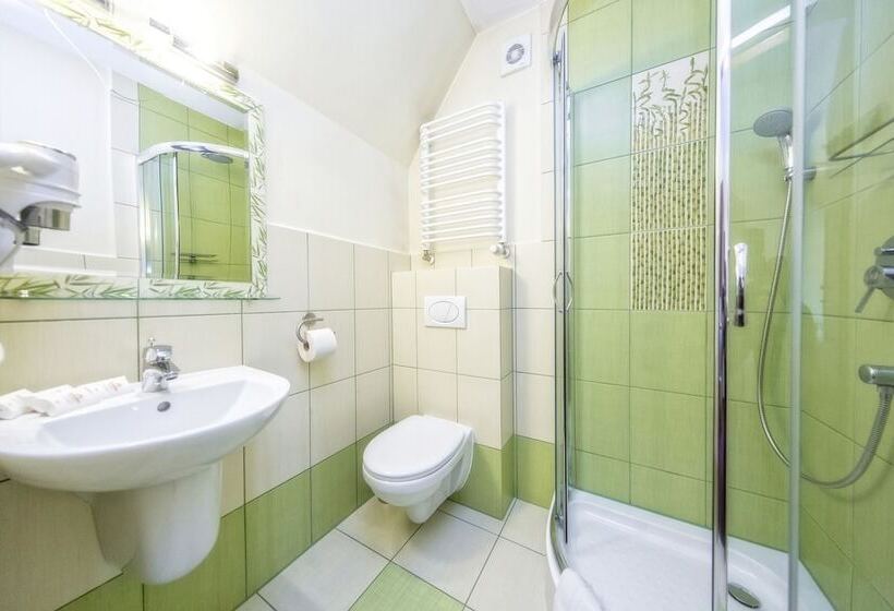 Pensjonat Dziubas   5 Minut Na Piechotę Do Stacji Narciarskiej Kotelnica I Term Bania, Parking Przy