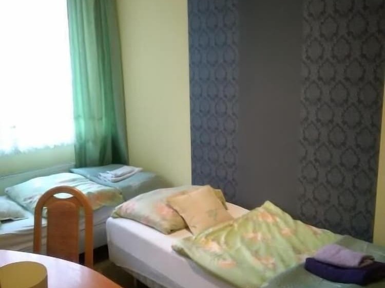 Pensjonat Iskra By Katowice Airport