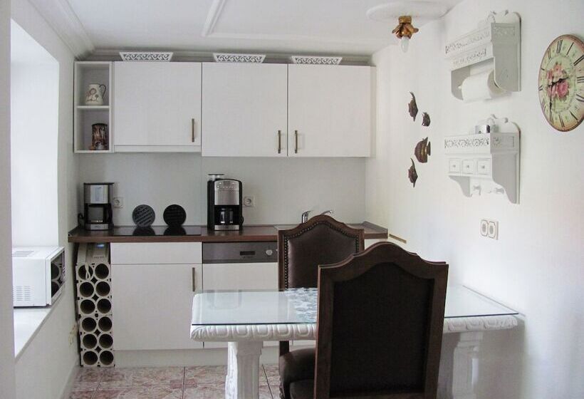 Apartment Storchenfärbe