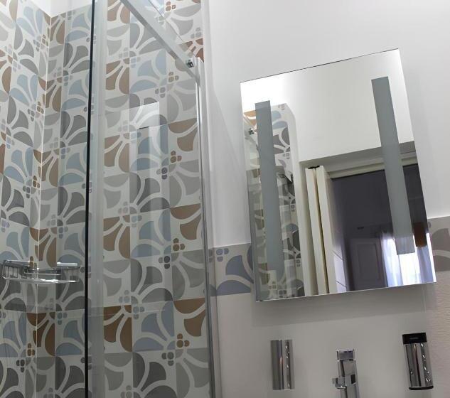 تختخواب و صبحانه Sui Tetti Luxury Rooms