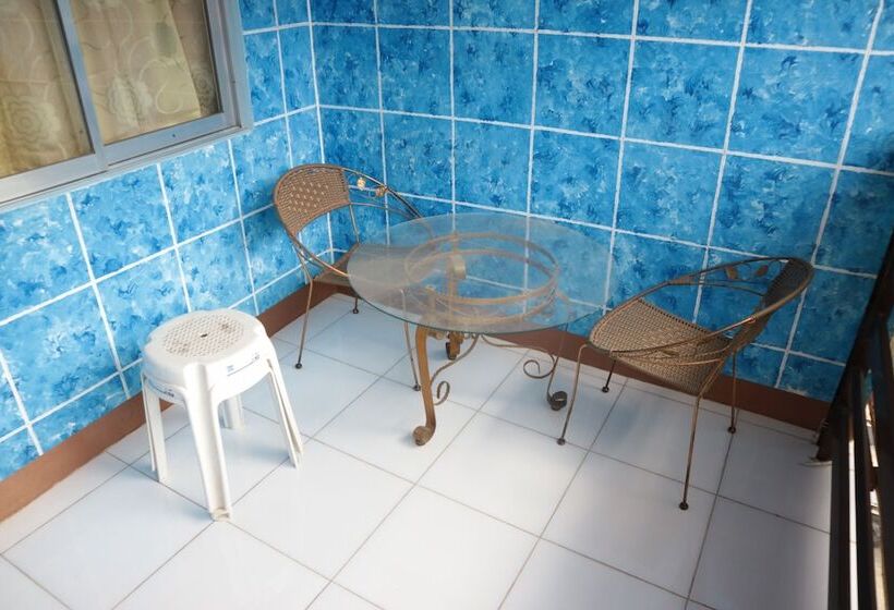 Centillo Travellers Inn