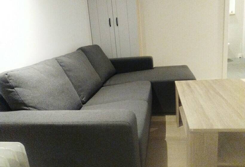 De Steenakker  Hostel