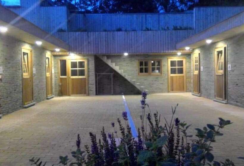 De Steenakker  Hostel