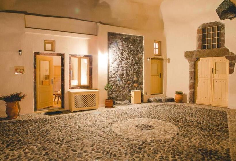 Flora S House & Cave Winery