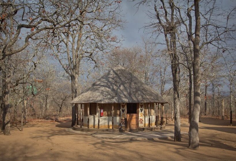 فندق Baleni Cultural Camp