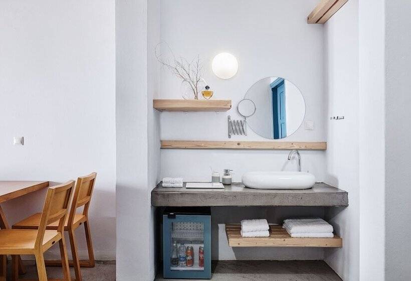 Отель Chrysalis Boutique Adults Only