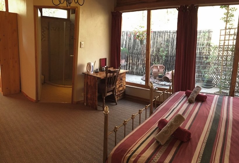 호텔 Colin S Horseback Africa