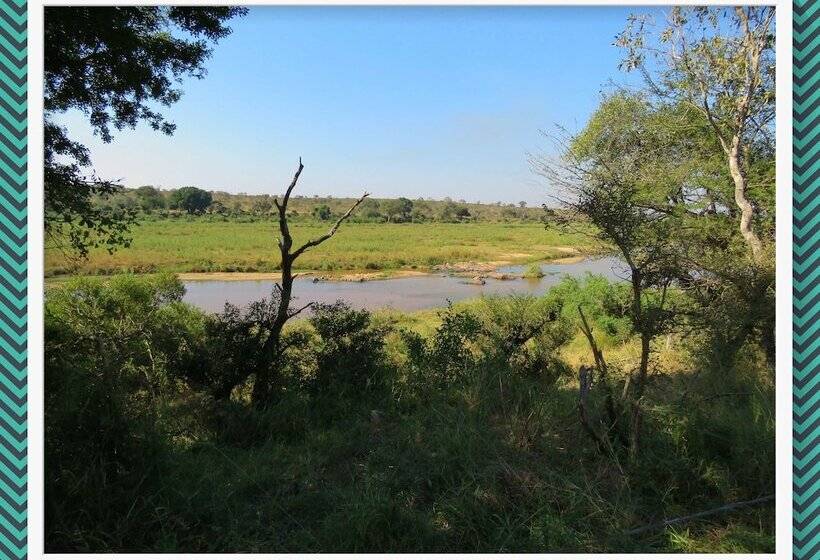 בית מלון כפרי Foxy Crocodile Bush Lodge & Kruger Safari S   No Loadshedding