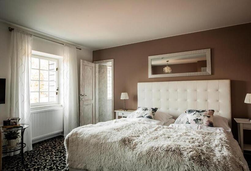 هتل & Garden U Holubů