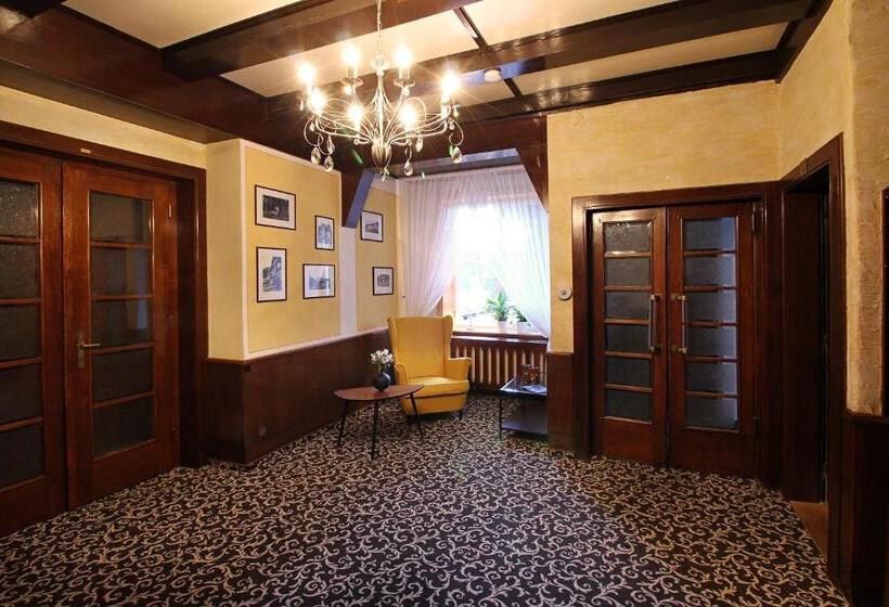 هتل & Garden U Holubů