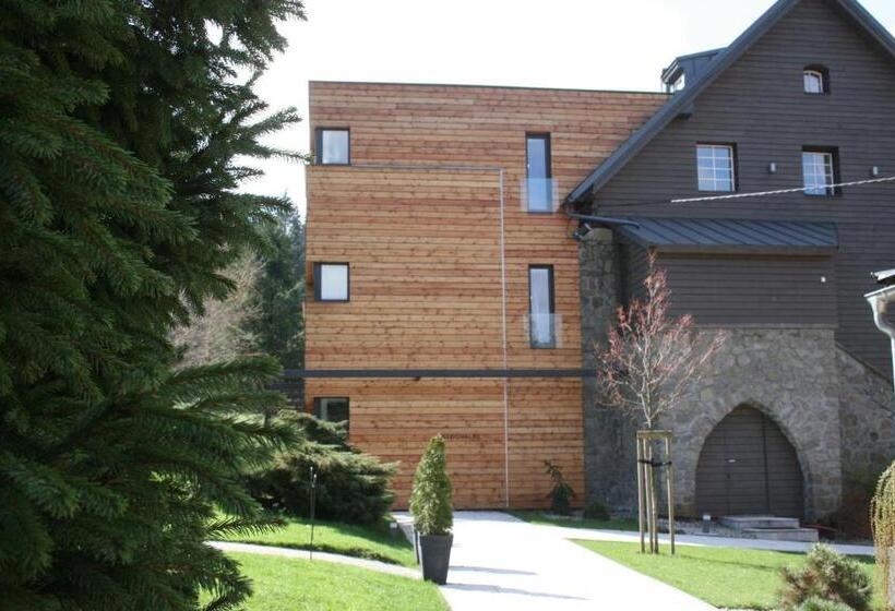 هتل & Garden U Holubů