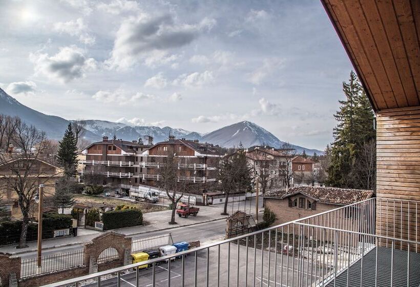 Отель Grand Chalet Delle Rocche