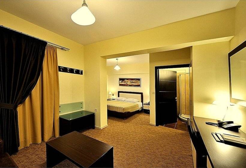 בית מלון כפרי Kallirroe