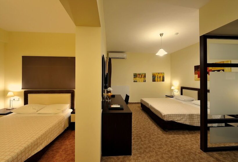 בית מלון כפרי Kallirroe