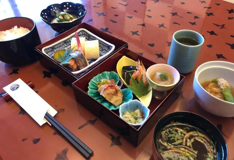 Отель Kamishichiken Oku