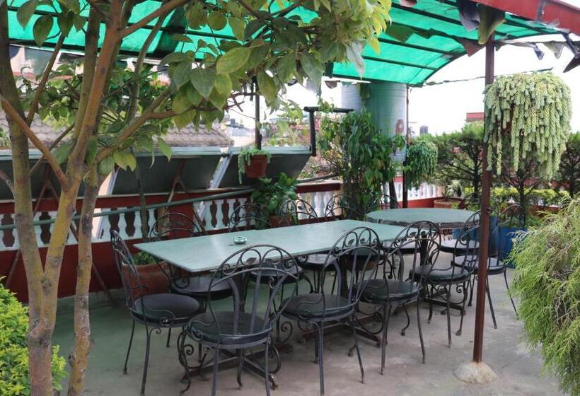 هتل Kathmandu Peace Guest House