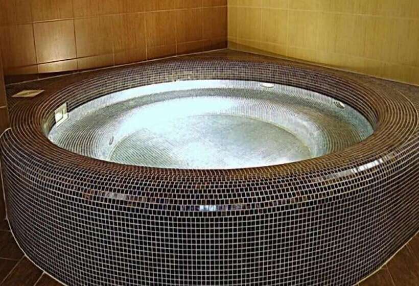 בית מלון כפרי Marton Villa Diego