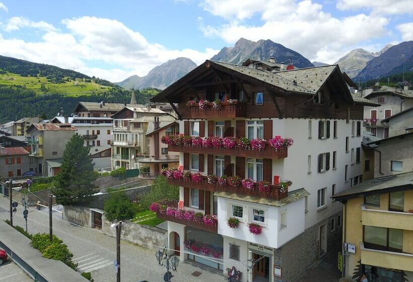 ホテル Meuble Garni Della Contea