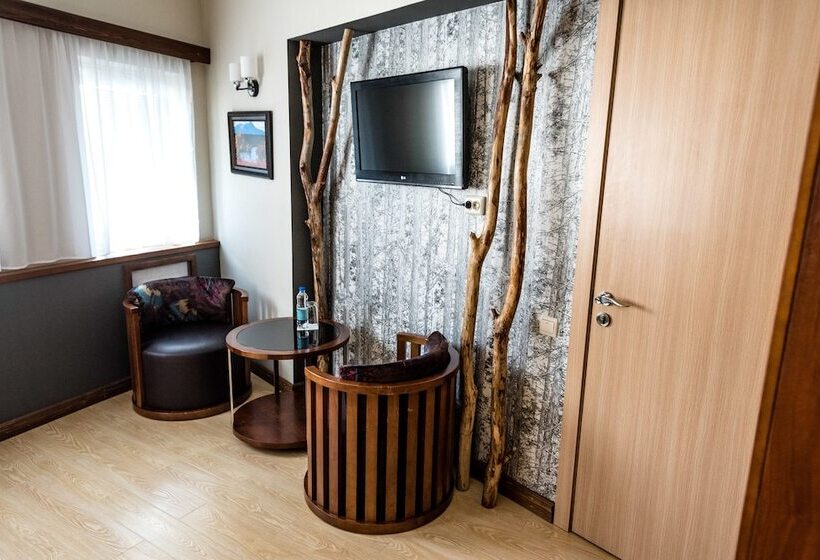 هتل Nachalnik Kamchatki