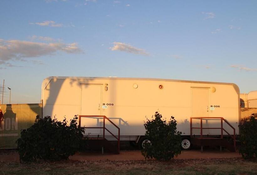 هتل Port Tourist Park