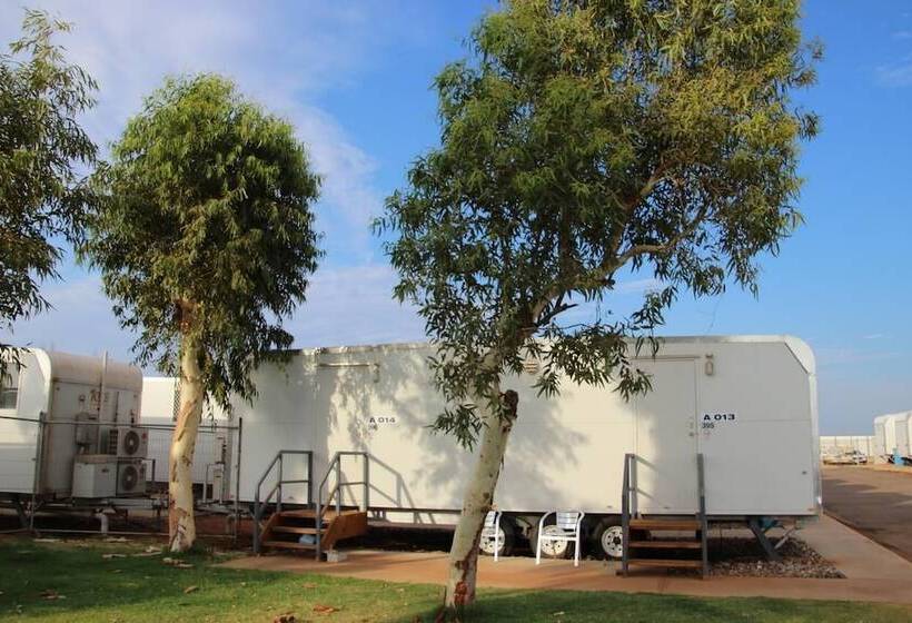 هتل Port Tourist Park