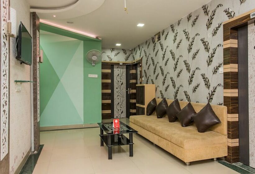 Отель Raj Palace