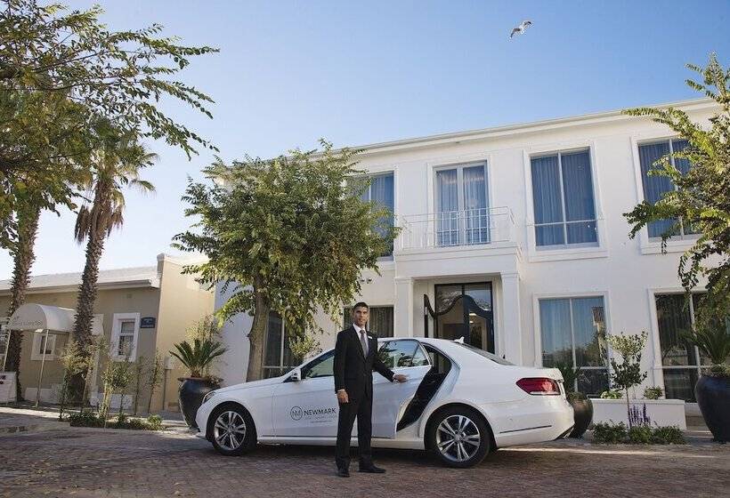 The Manor House At The Queen Victoria Hotel By Newmark