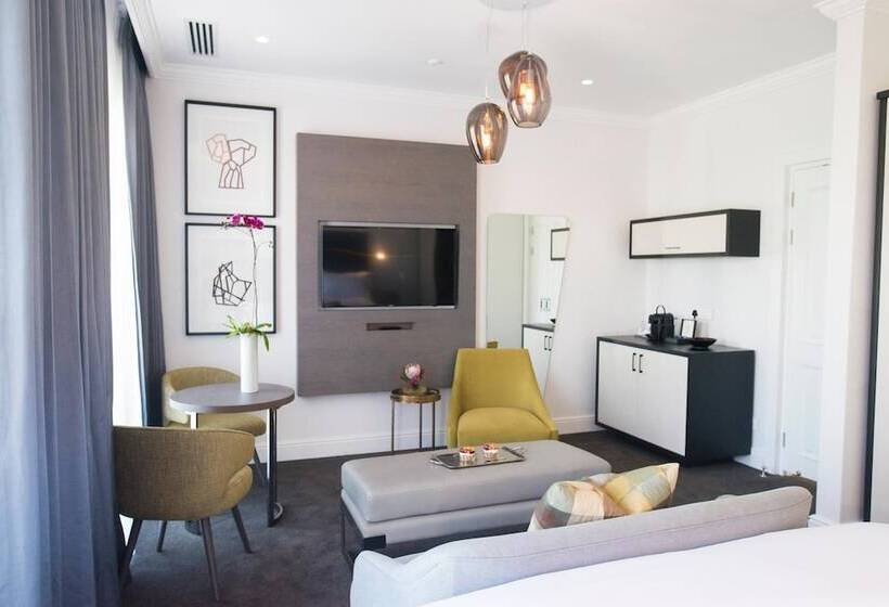 The Manor House At The Queen Victoria Hotel By Newmark