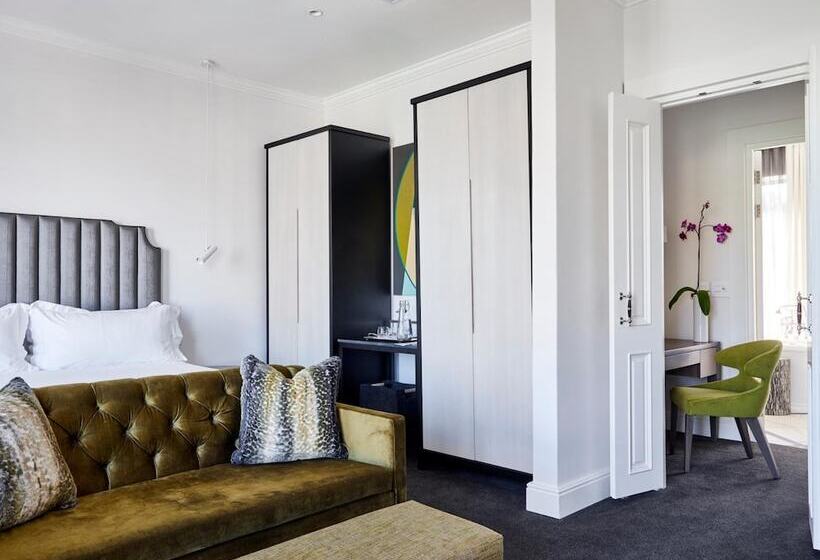 The Manor House At The Queen Victoria Hotel By Newmark