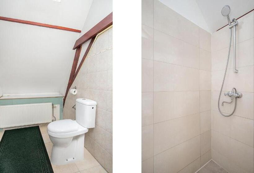 Отель Tourist Travel Inn