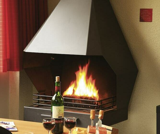 فندق Vakantiepark De Lindenberg