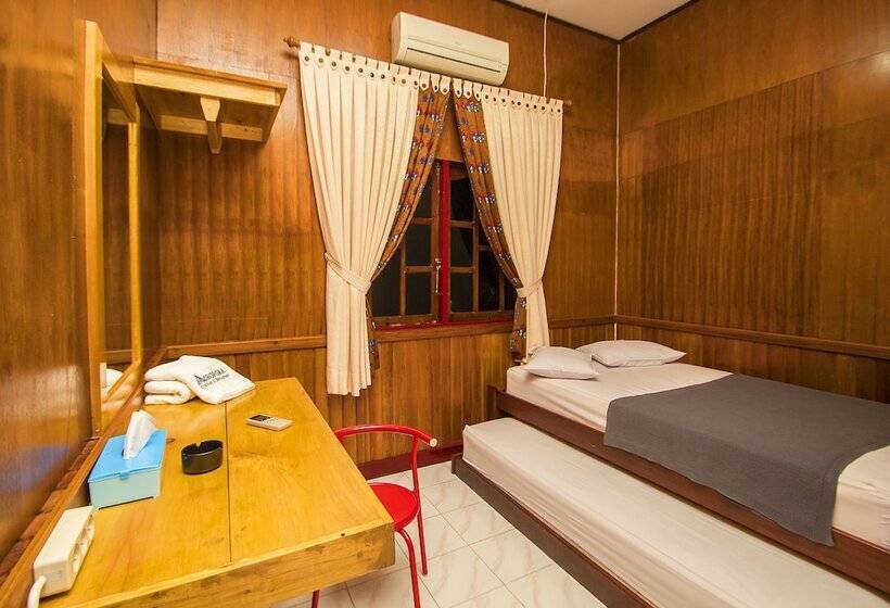 בית מלון כפרי Waisai Beach