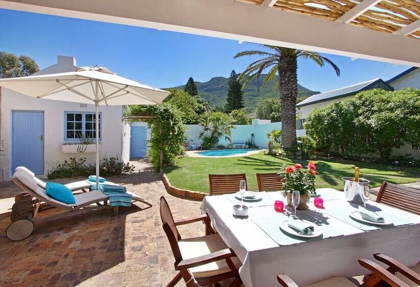 Hout Bay Beach Cottage