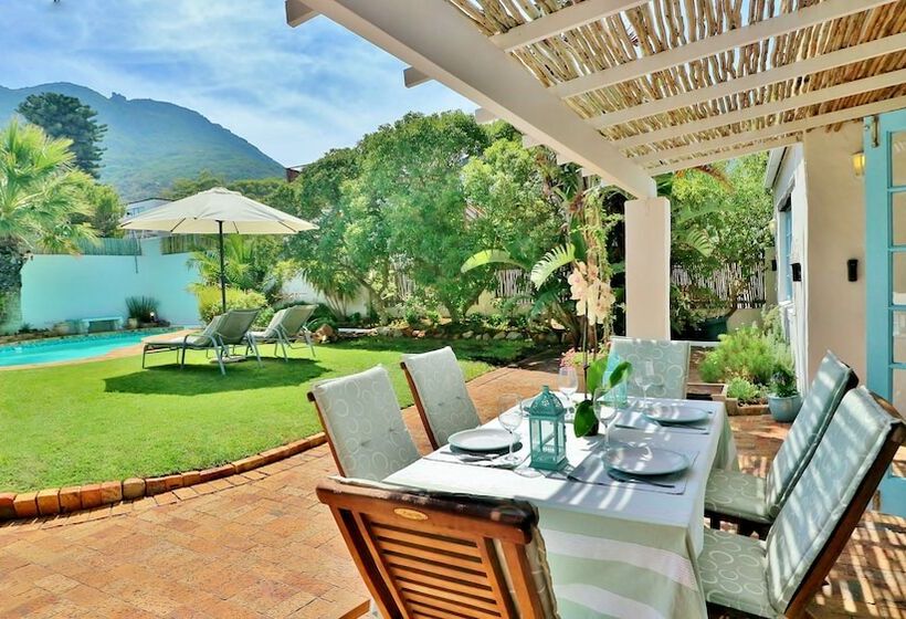 Hout Bay Beach Cottage