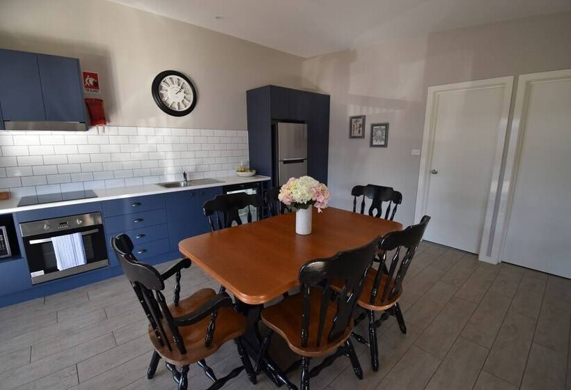 Laguna Lodge Holiday Units