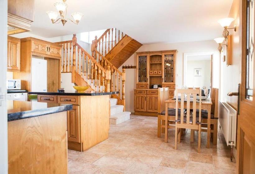 Malin Head Whitehouse