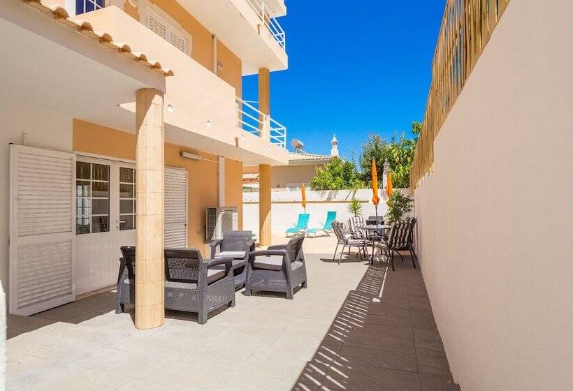 My Guest House Hostel