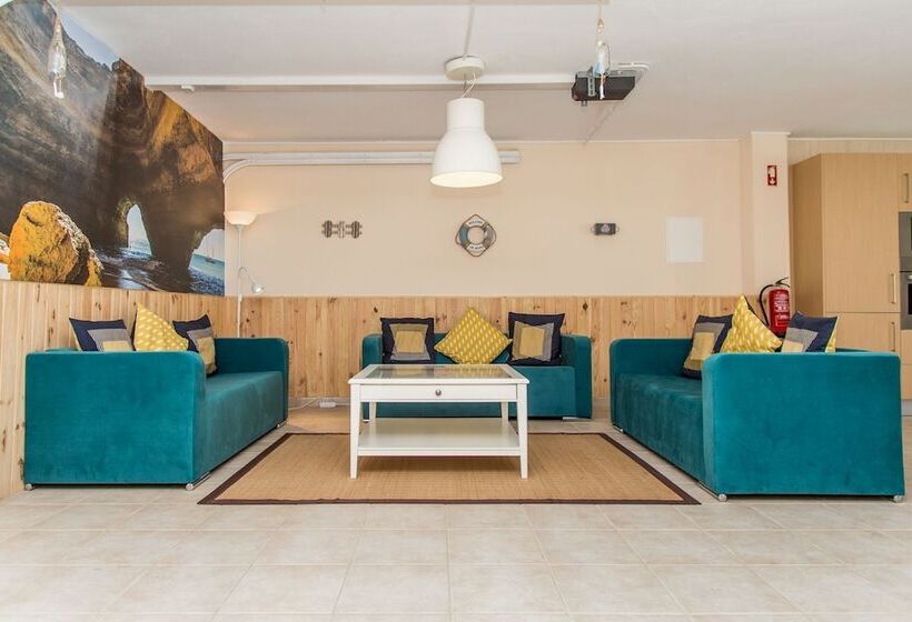 My Guest House Hostel