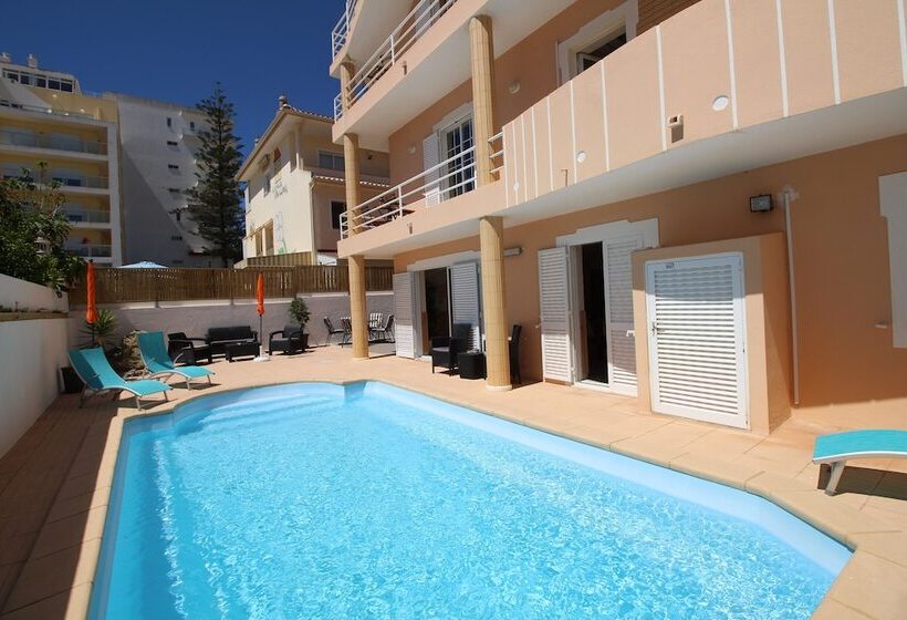 My Guest House Hostel