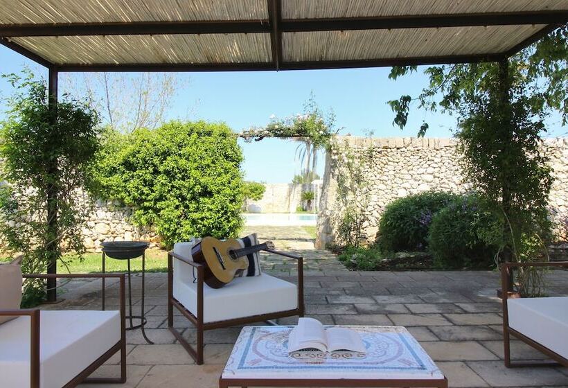 بنسيون Don Agostino Relais Masseria