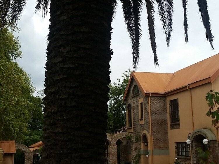 פנסיון Izimbali Lodge And Restaurant