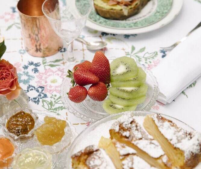 بنسيون Palazzo Albricci Peregrini