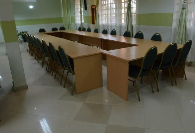 Пансион Pec Guest House