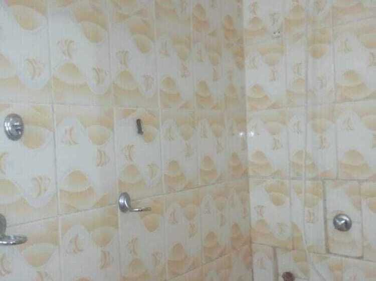 Пансион Pec Guest House