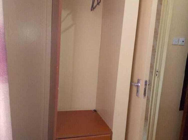 Пансион Pec Guest House