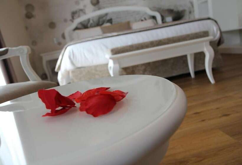 膳宿费 Suites & Apartments Liola