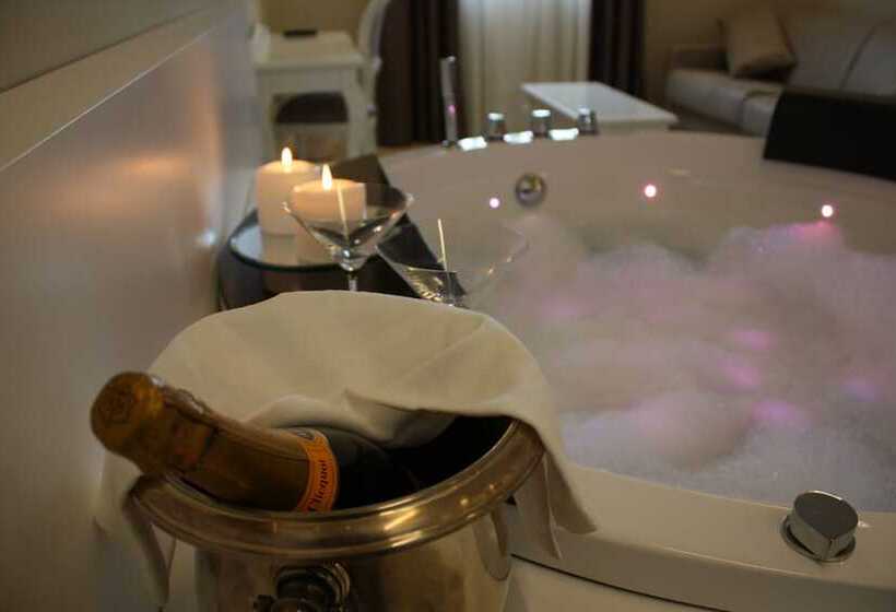 بنسيون Suites & Apartments Liola